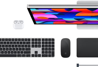 Accessoires Mac : AirPods, Studio Display, Magic Keyboard, Magic Mouse, Magic Trackpad, câble de charge MagSafe en couleur minuit